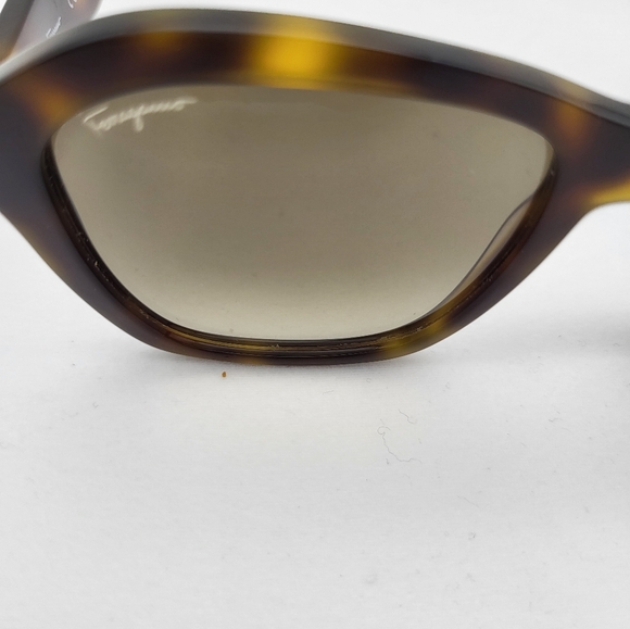 Salvatore Ferragamo SF894S Sunglasses - Picture 9 of 9
